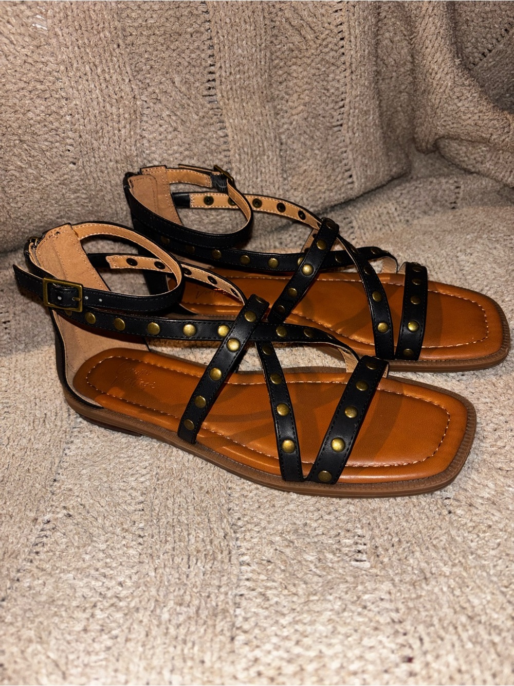 Crown Vintage Black Studded Strappy Gladiator Sandals Size 7.5